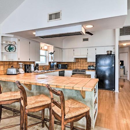 Sea Isle Galveston Getaway Less Than 1 Mile To Beach! Екстер'єр фото