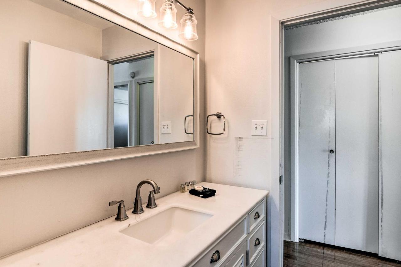 Sea Isle Galveston Getaway Less Than 1 Mile To Beach! Екстер'єр фото